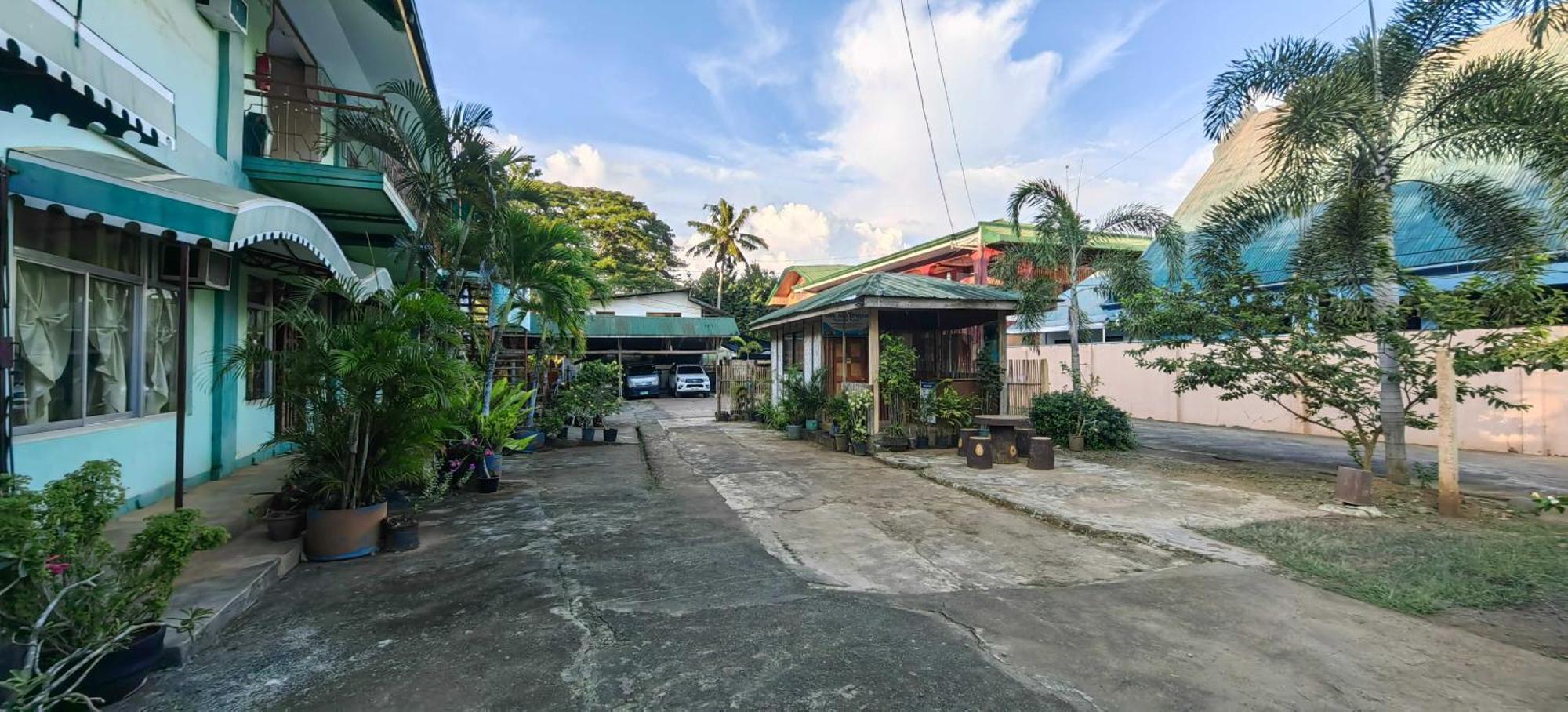 Oyo 1038 William Hearts Pension Puerto Princesa Exterior photo