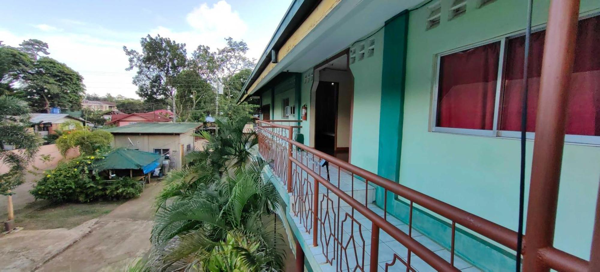 Oyo 1038 William Hearts Pension Puerto Princesa Exterior photo